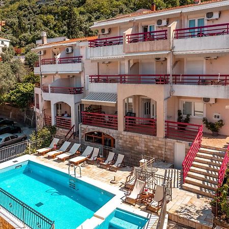 Villa Savovic Petrovac エクステリア 写真