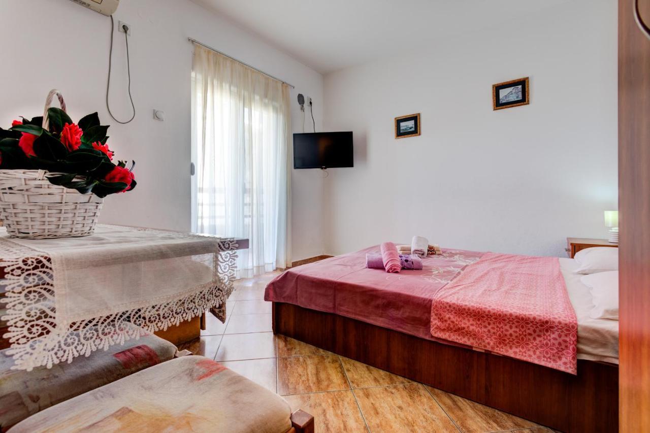 Villa Savovic Petrovac エクステリア 写真