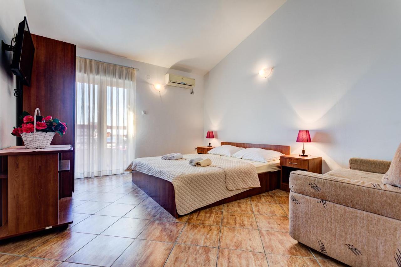 Villa Savovic Petrovac エクステリア 写真