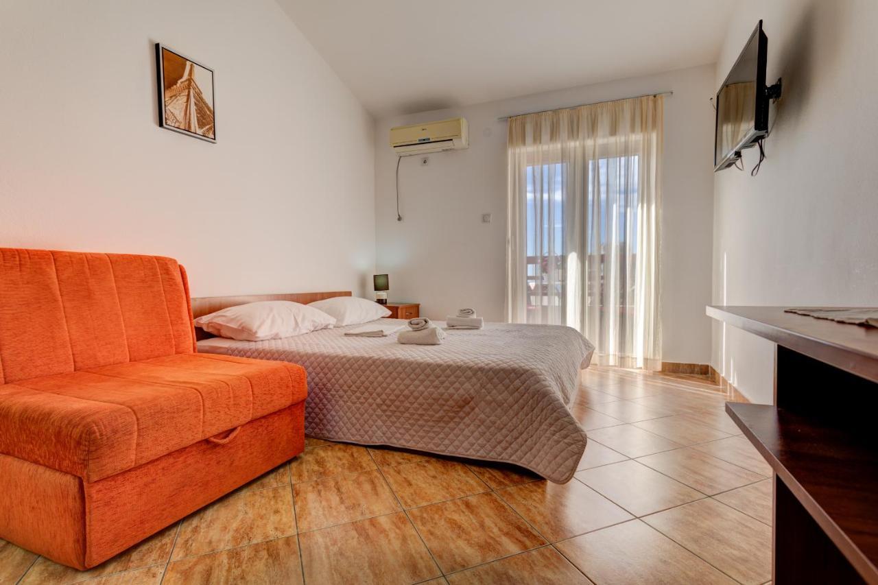 Villa Savovic Petrovac エクステリア 写真