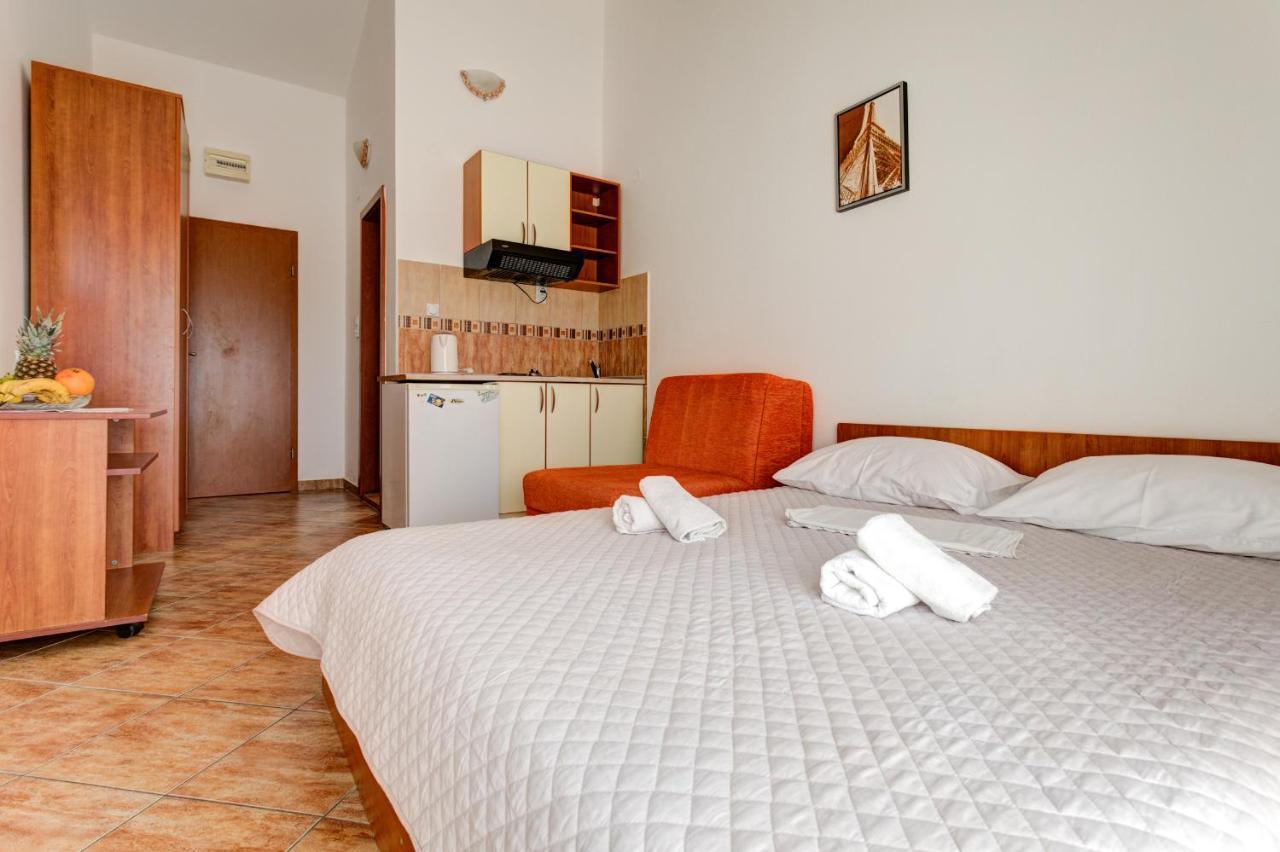 Villa Savovic Petrovac エクステリア 写真