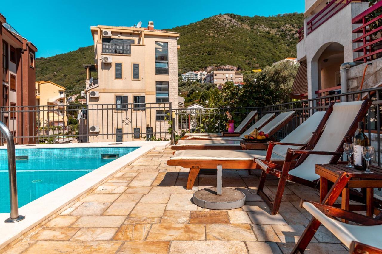 Villa Savovic Petrovac エクステリア 写真