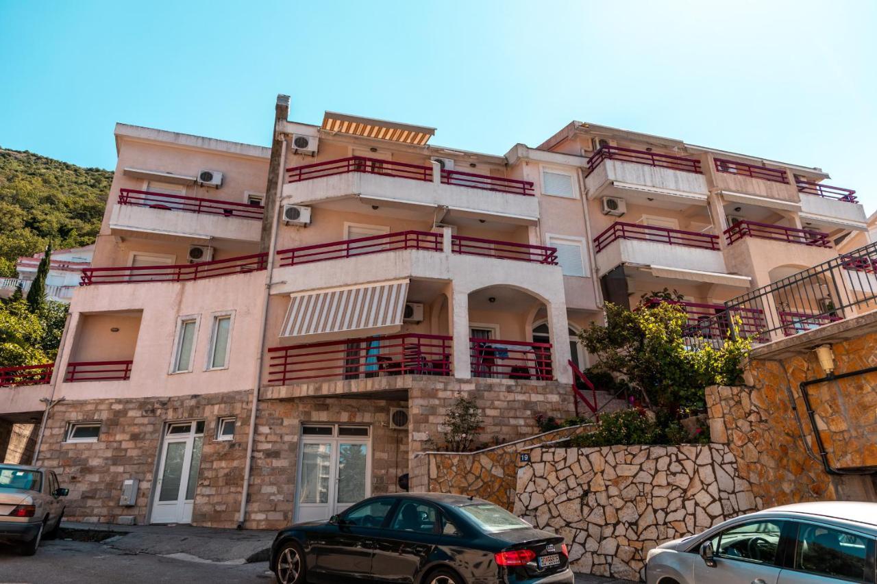 Villa Savovic Petrovac エクステリア 写真